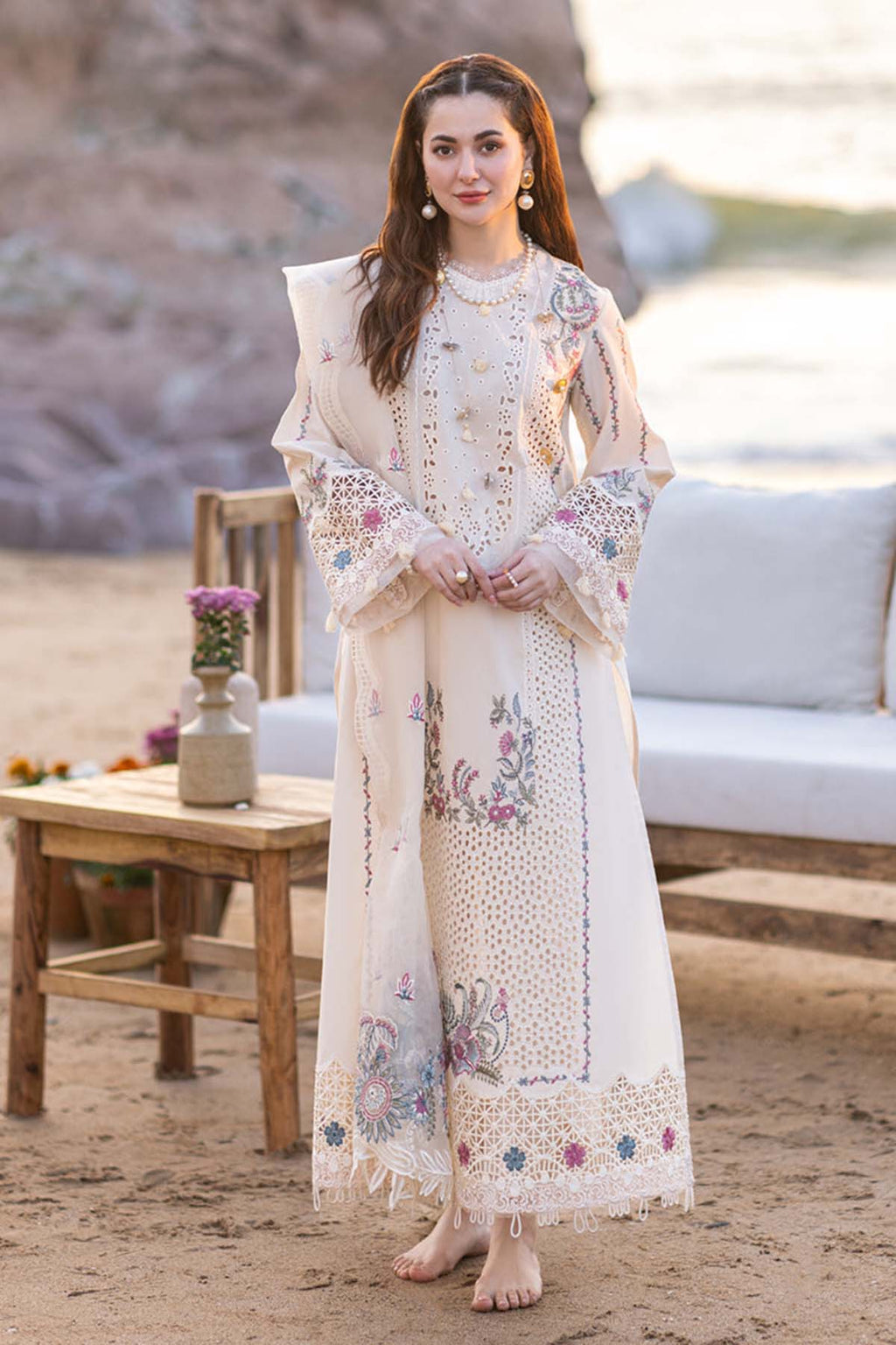 Luxury Embroidered Lawn 3Pc with Embroidered Slub Net Dupatta