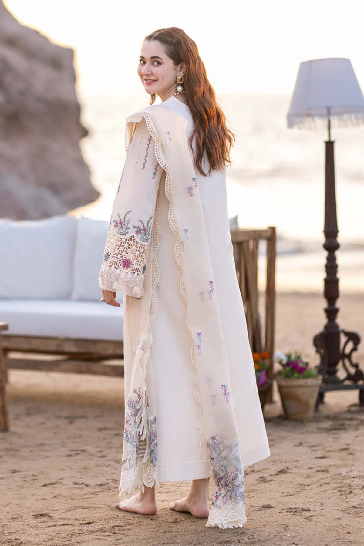 Luxury Embroidered Lawn 3Pc with Embroidered Slub Net Dupatta