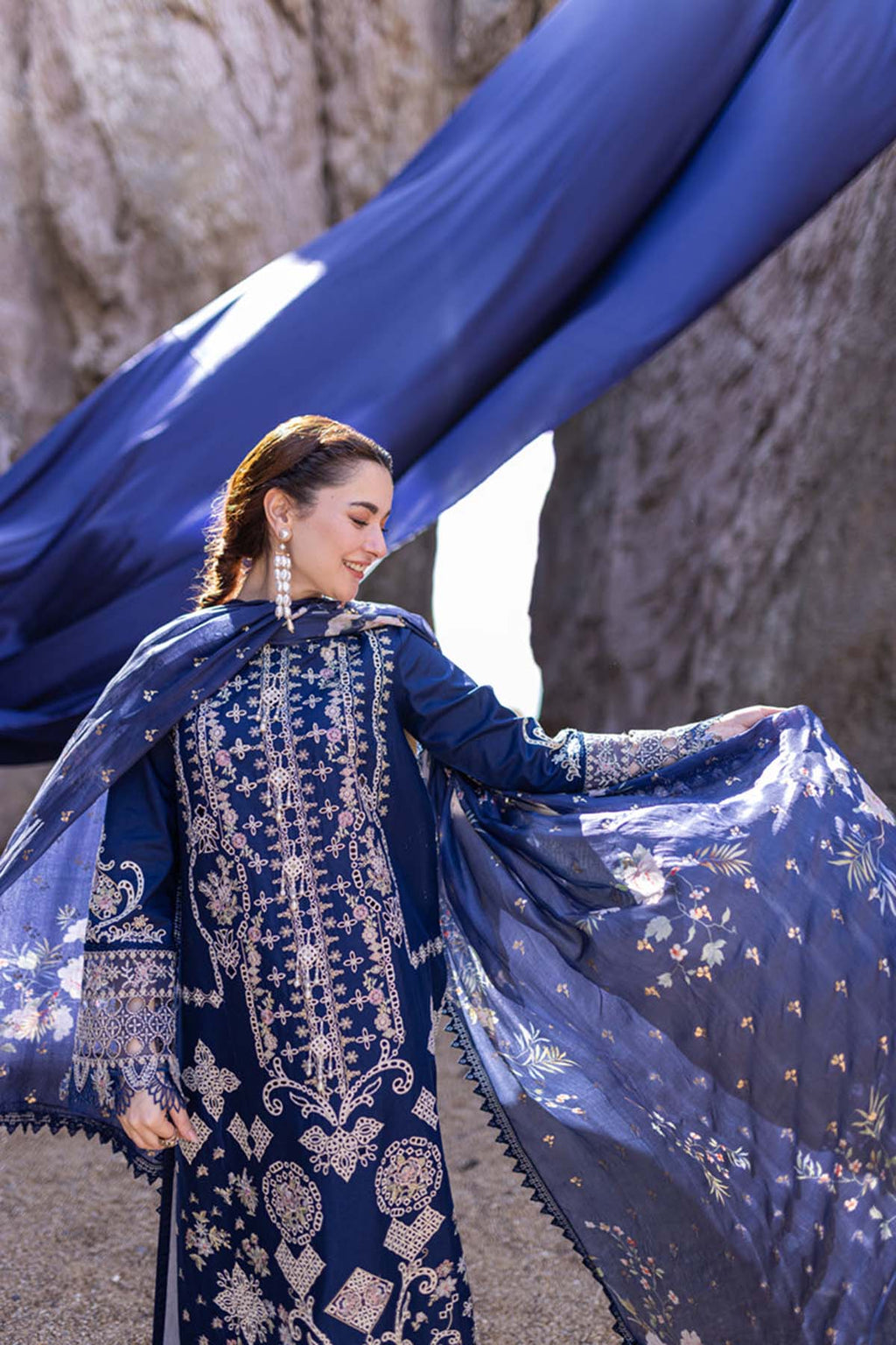 Luxury Embroidered Lawn 3Pc with Printed Voil Dupatta