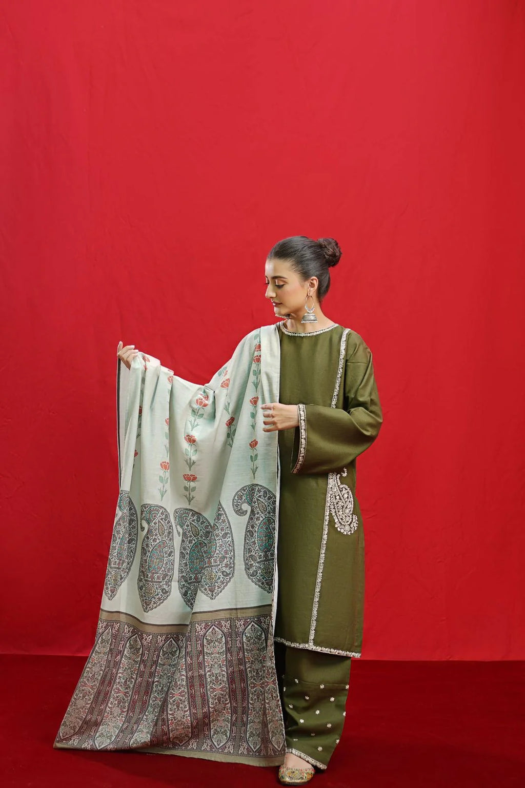 3Pc Embroidered Lawn with Printed Diamond Dupatta