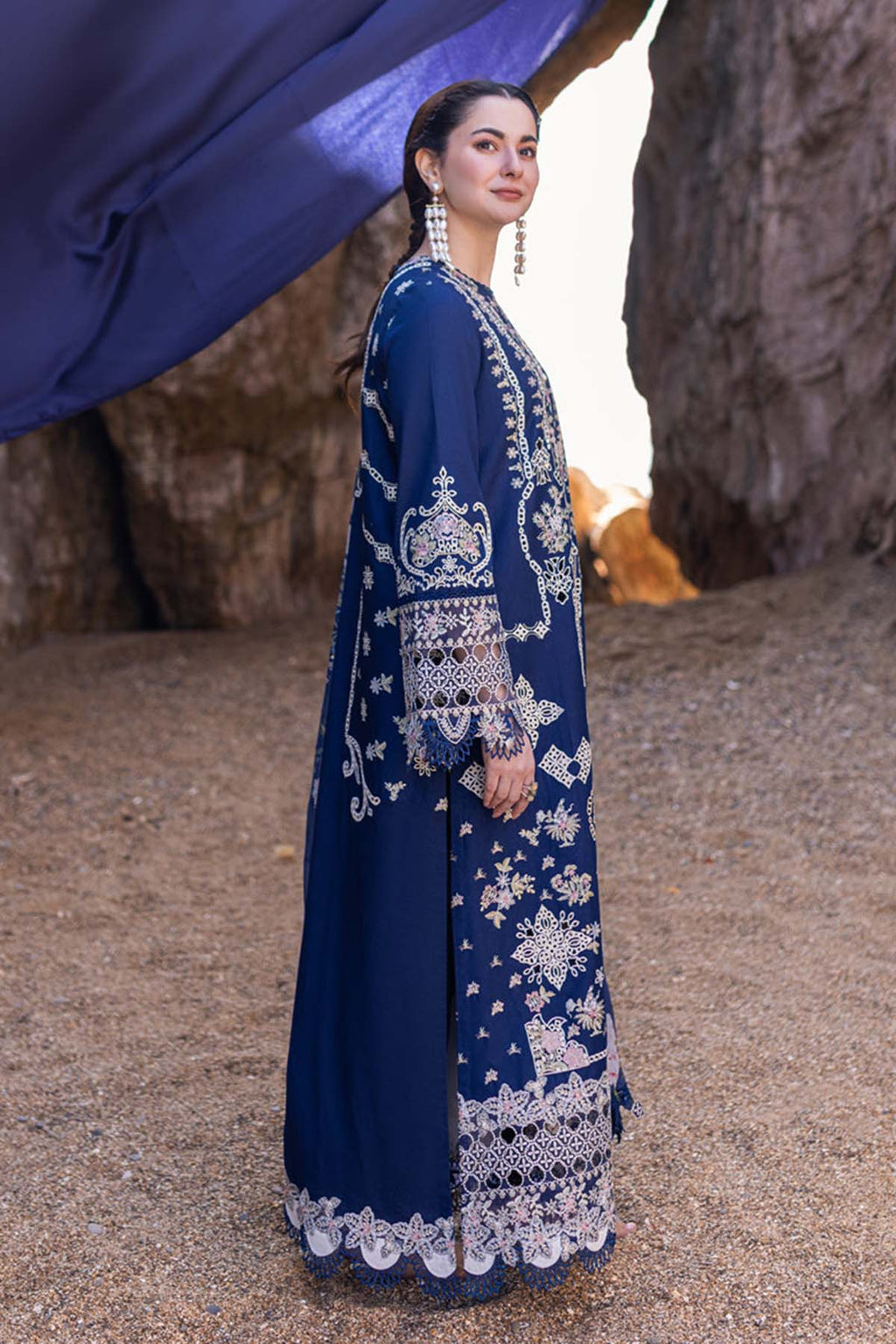 Luxury Embroidered Lawn 3Pc with Printed Voil Dupatta