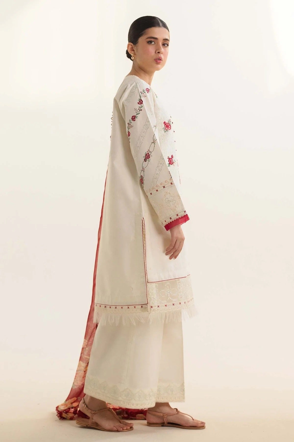 3 Piece Embroidered Lawn Suit