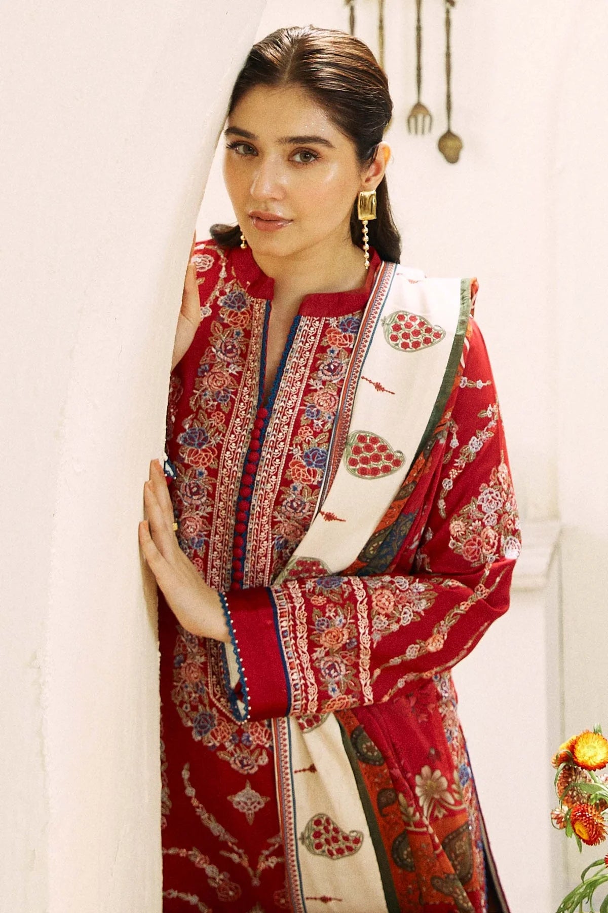 Embroidered Lawn 3Pc with printed slub Diamond Dupatta