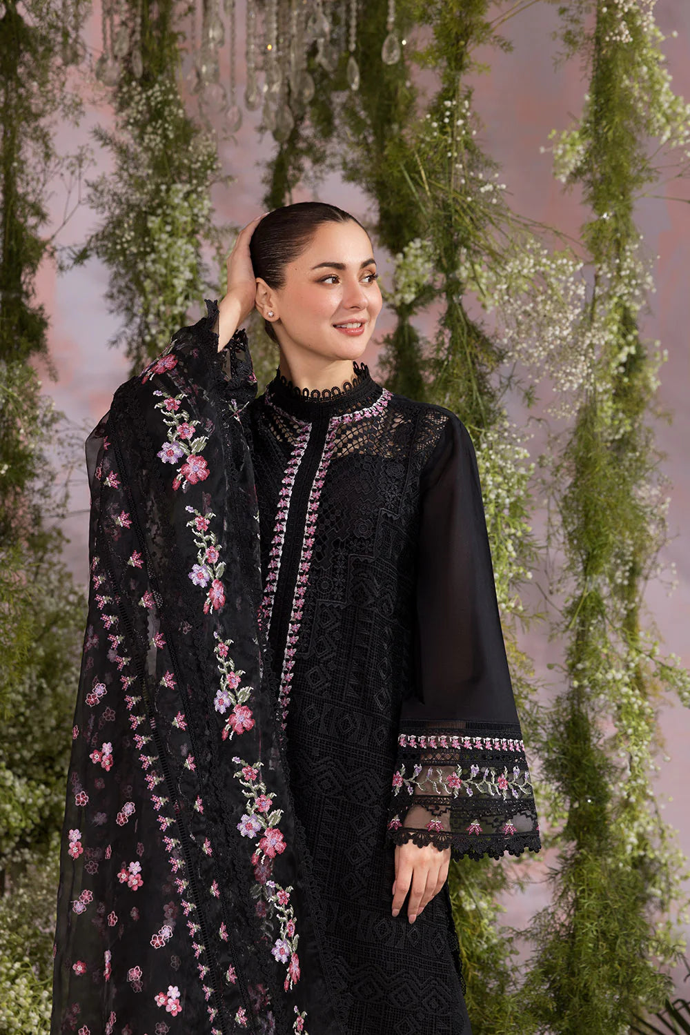 Lawn 3Pc with organza Embroidered Dupatta