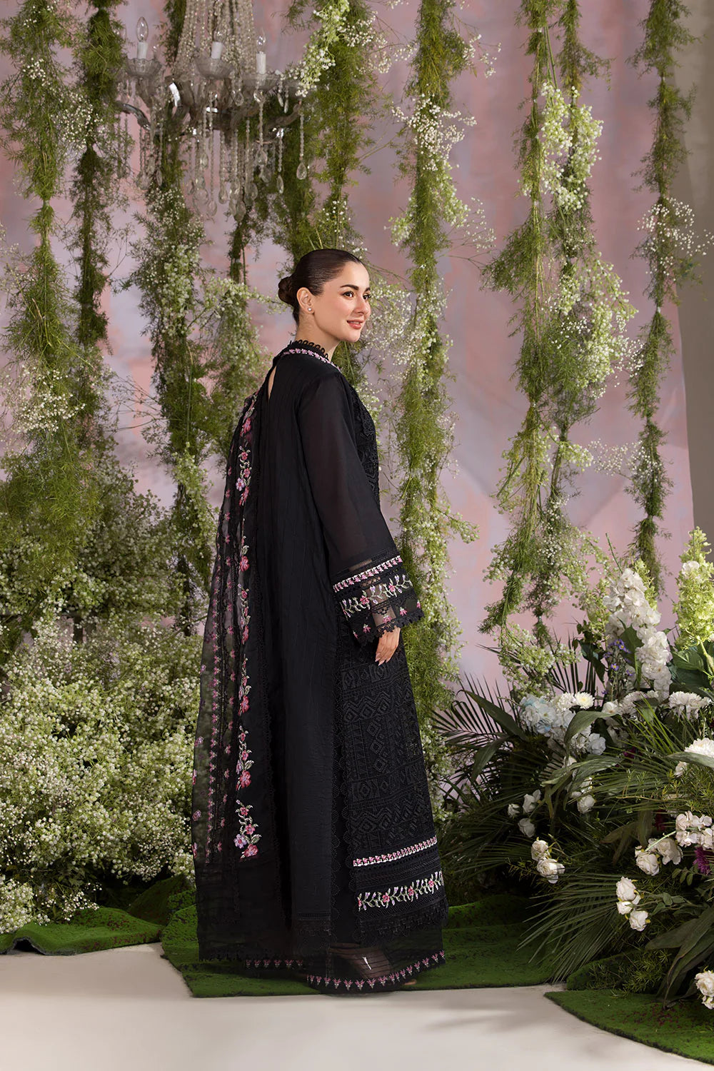 Lawn 3Pc with organza Embroidered Dupatta