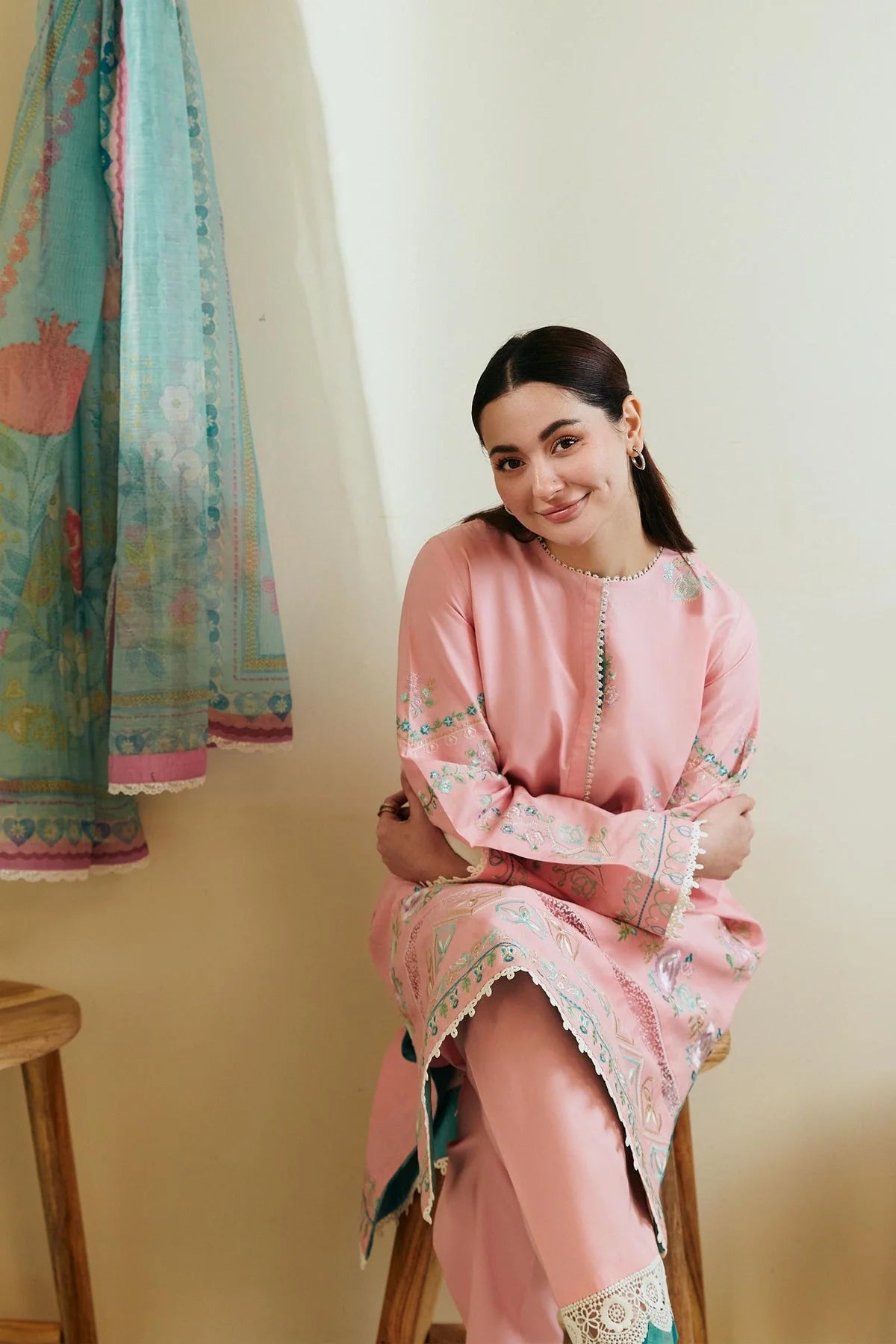 Embroidered Lawn 3Pc with Voil Printed Dupatta