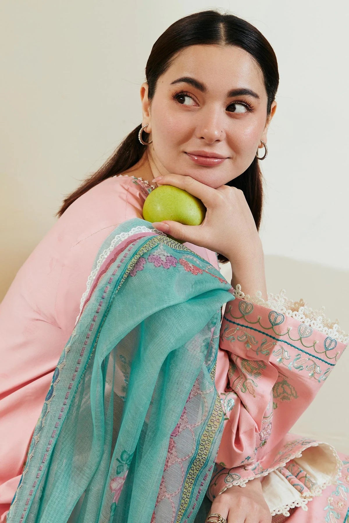 Embroidered Lawn 3Pc with Voil Printed Dupatta