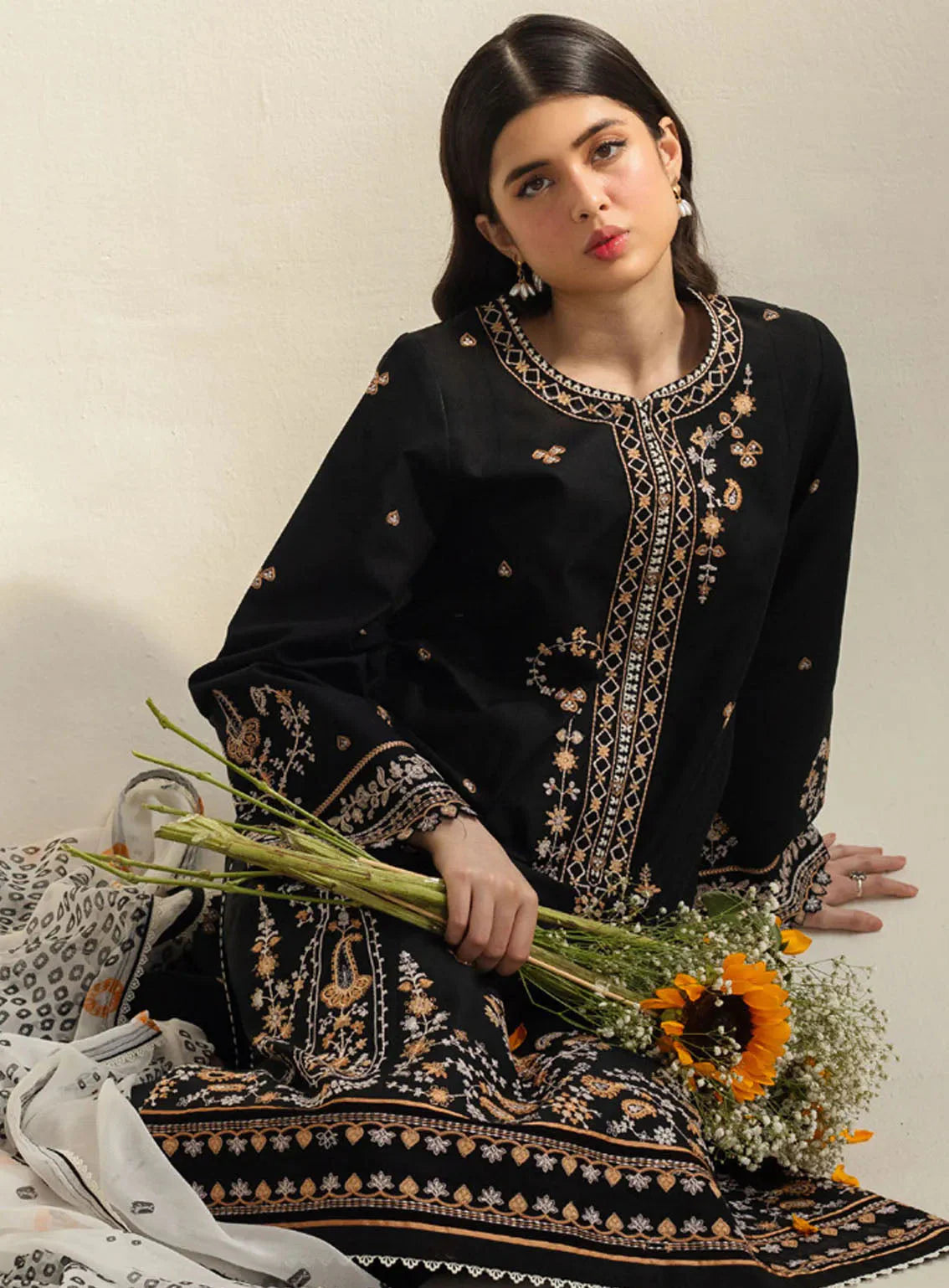 Embroidered Lawn 3 Piece with Printed Diamond Dupatta