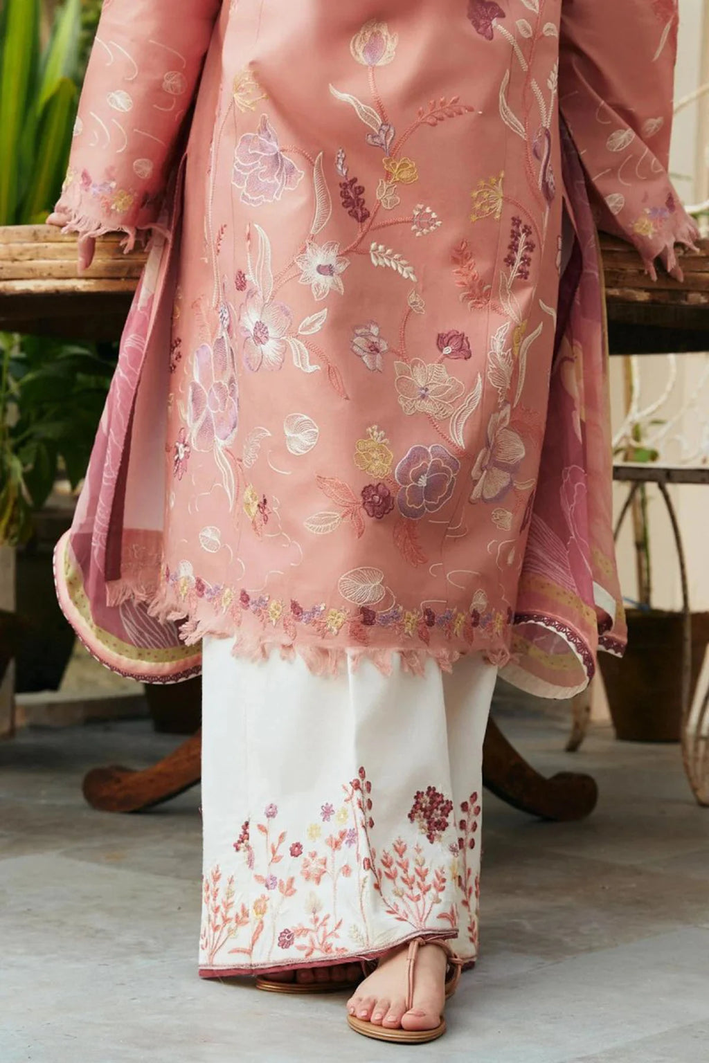 3Pc luxury Embroidered lawn with printed Slub Diamond Dupatta